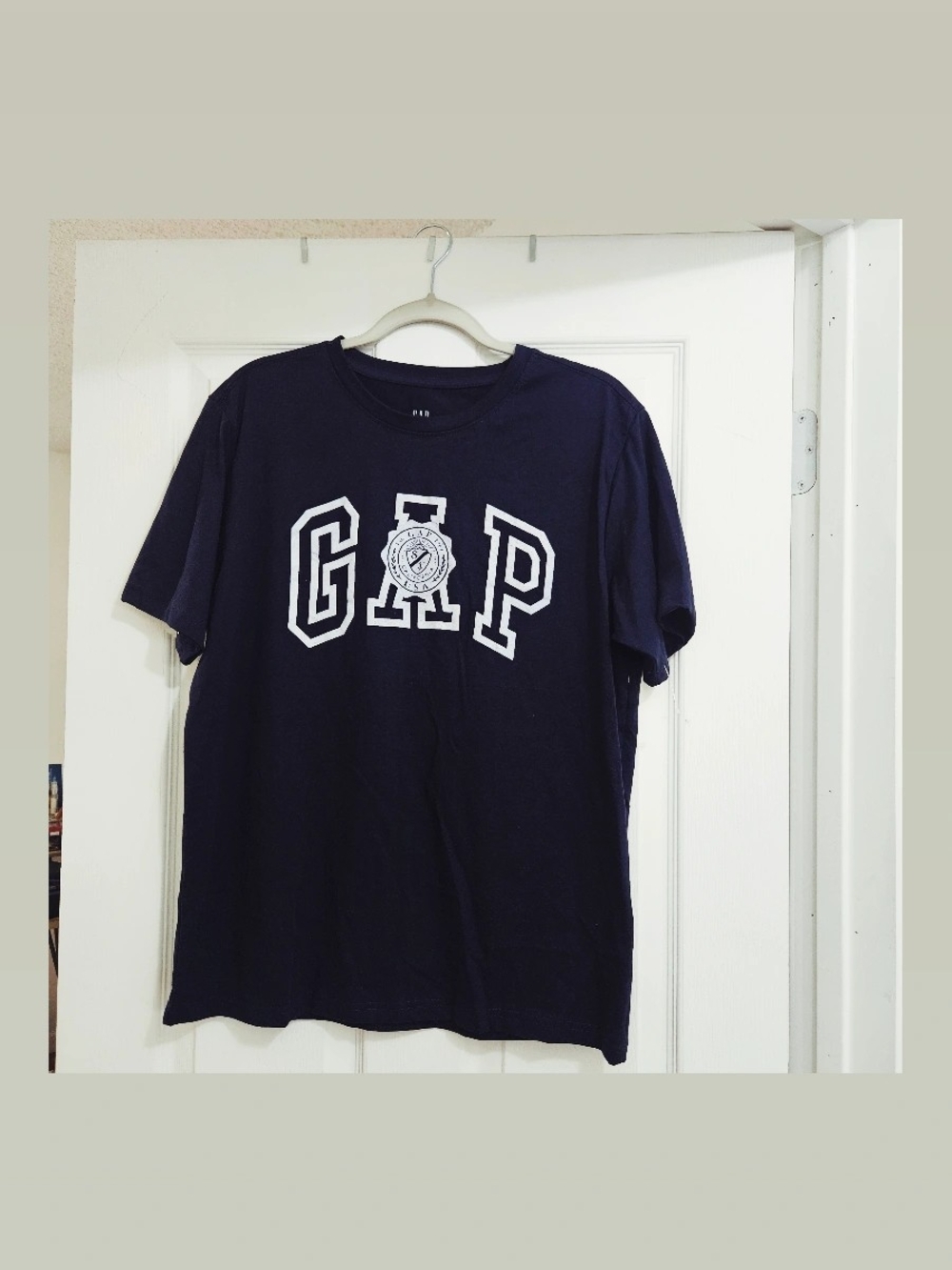 GAP Men’s Navy Shirt - Large